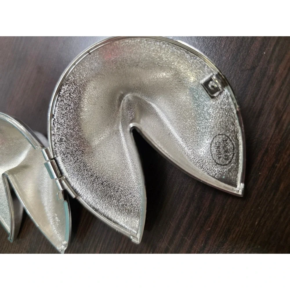 Silver Tone Metal Fortune Cookie Hinged Trinket Box Keepsake Jewelry Case